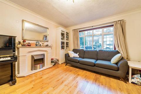 3 bedroom semi-detached house for sale, Cloonmore Avenue, Orpington BR6