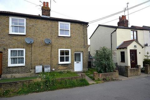 2 bedroom semi-detached house to rent, Back Road, Writtle, CM1