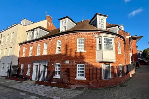 undefined, Gigant Street, Salisbury