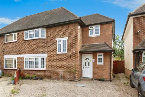 4 bedroom semi-detached house for sale, Plackett Way, Cippenham