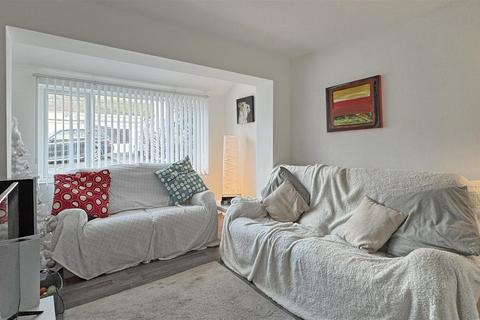 8 Fairlynch Close, Braunton, EX33 1JB