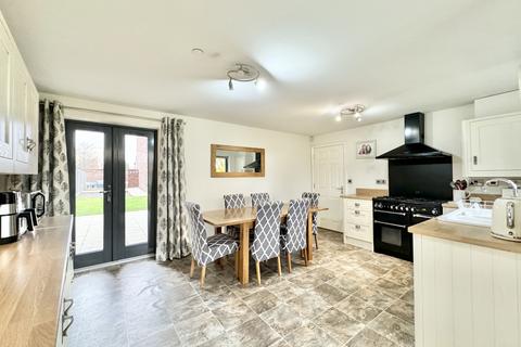 4 bedroom terraced house for sale, Goldcrest Road, Allerton Bywater