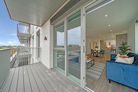 undefined, 4 Woodlands Avenue, Acton W3
