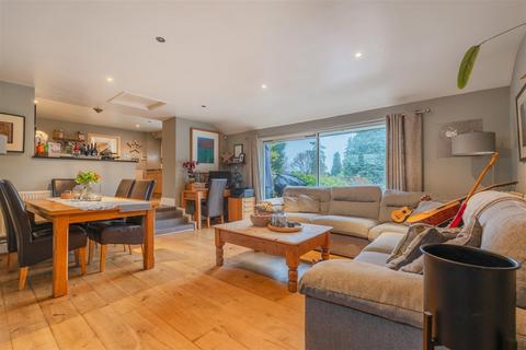 undefined, Stockwood Hill, Keynsham, Bristol