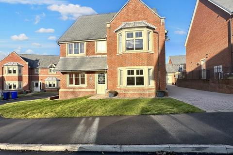 4 bedroom detached house for sale, Grenfell Gardens, Colne