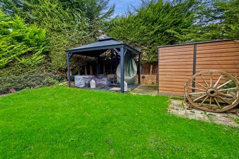 144 Buckingham Drive, Luton, LU2 9RD
