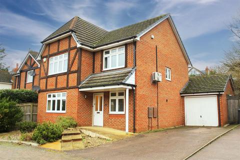 5 bedroom detached house for sale, Anthorne Close, Potters Bar EN6