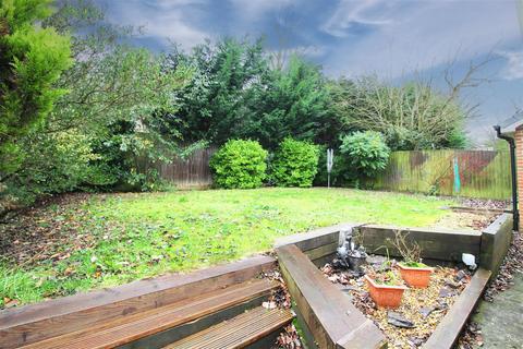 19 Anthorne Close, Potters Bar, EN6 1RW