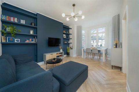 2 bedroom flat for sale, Chichele Road, London NW2