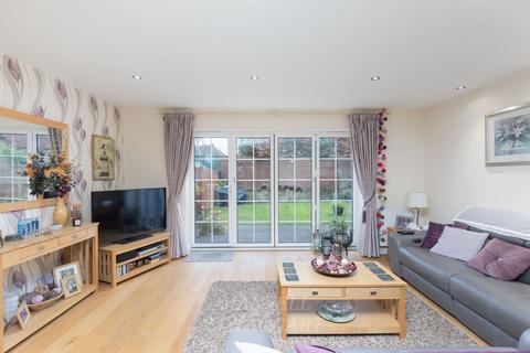 3 bedroom detached house for sale, Glebelands, Crawley RH10