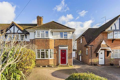 3 bedroom end of terrace house for sale, Village Way, Ashford TW15