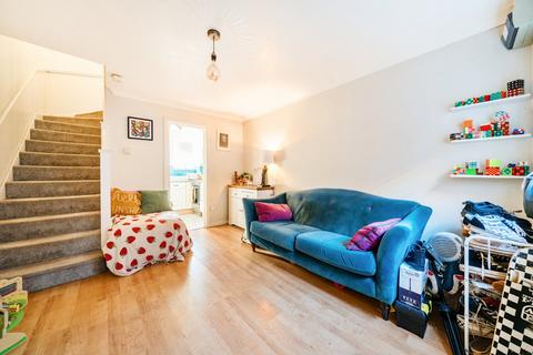 Raven Square, Alton, Hampshire, GU34