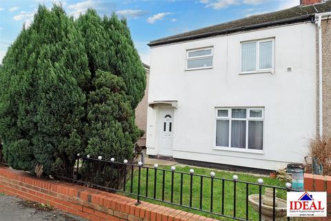 3 bedroom semi-detached house for sale, Llewelyn Crescent, Askern, Doncaster