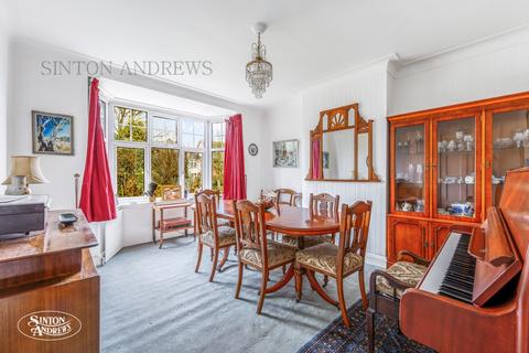 4 bedroom house for sale, Kent Avenue, Ealing, W13