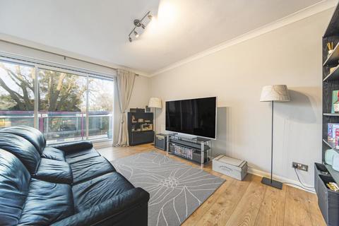 2 bedroom flat for sale, Park Road, Beckenham