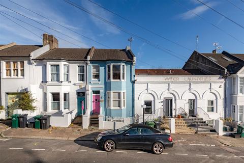 3 bedroom house for sale, Robertson Road, Brighton