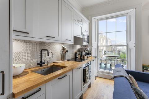 1 bedroom apartment for sale, Albert Street, London, NW1