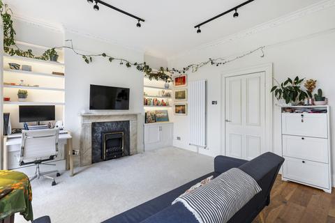 95b Albert Street, London, NW1 7LX