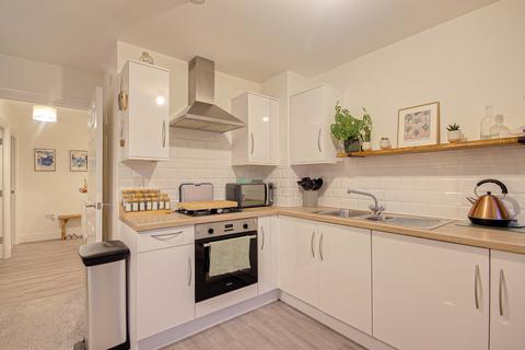 2 bedroom flat for sale, Millstone Way, Gloucester, GL1