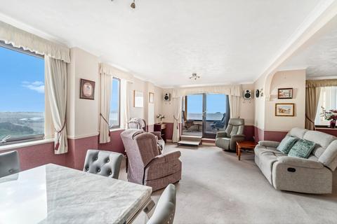 2 bedroom flat for sale, Beach Road, Weston-Super-Mare, BS23