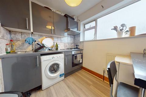 1 bedroom property to rent, Tanfield Avenue, Neasden NW2