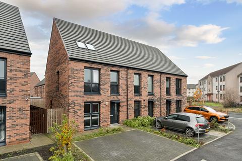 4 bedroom townhouse for sale, Muirhouse Loan, Edinburgh EH4