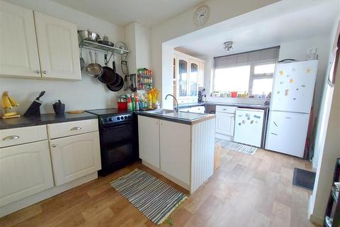 4 bedroom end of terrace house for sale, Cleeve Close, Stourport-On-Severn