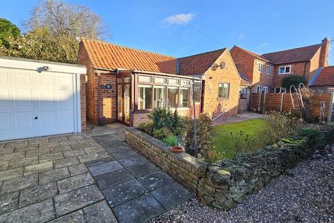 2 bedroom detached bungalow for sale, Kingfishers Way, Church View, Bottesford