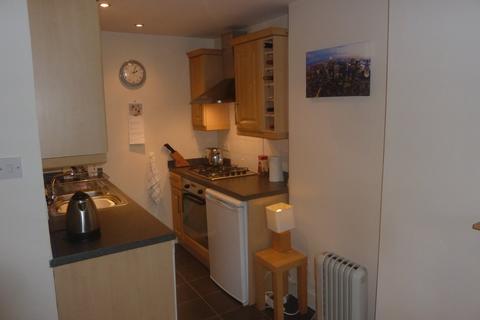 1 bedroom terraced house to rent, Wardlaw Street, Gorgie, Edinburgh, EH11