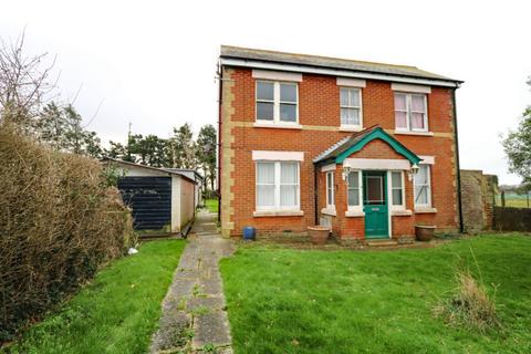 4 bedroom detached house for sale, Havant Road, Hayling Island