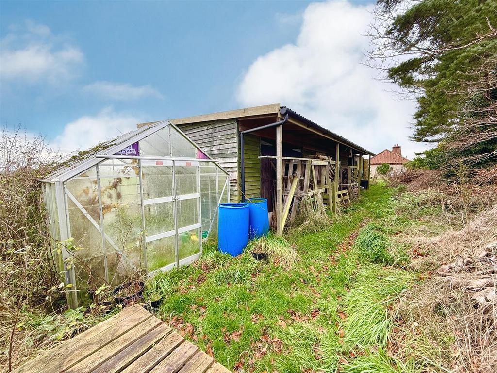 Garden buildings