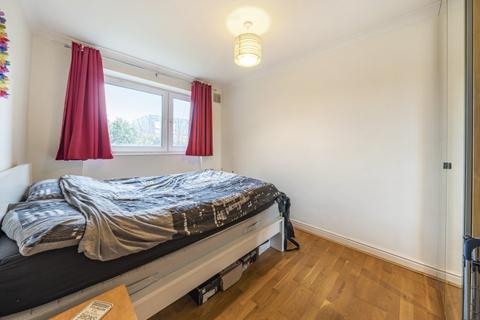 1 bedroom apartment to rent, Kings Avenue London SW4