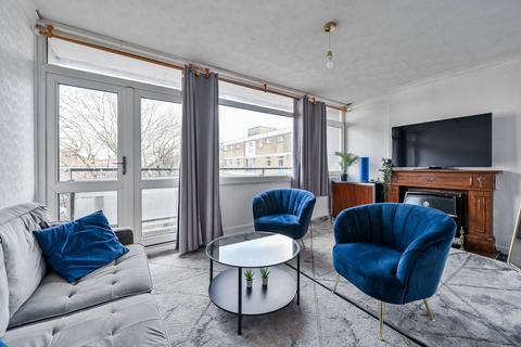 63 Tomlinson Close, London, E2 7LJ