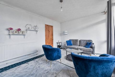 63 Tomlinson Close, London, E2 7LJ