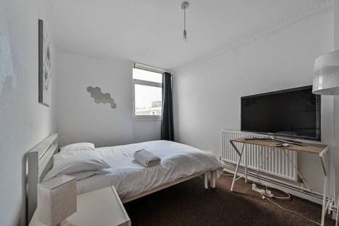 63 Tomlinson Close, London, E2 7LJ