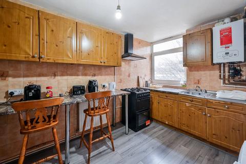 63 Tomlinson Close, London, E2 7LJ