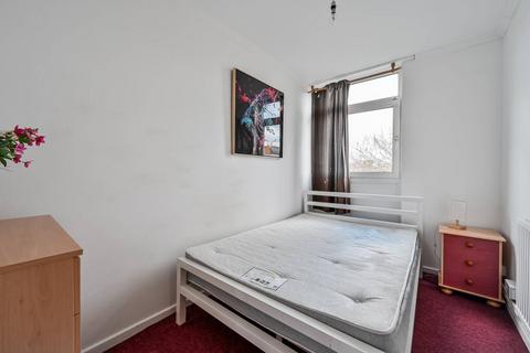 63 Tomlinson Close, London, E2 7LJ