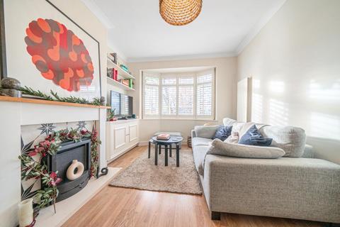 3 bedroom flat for sale, Fieldview, Earlsfield