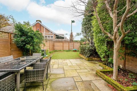 undefined, Southdean Gardens, Southfields, London, SW19