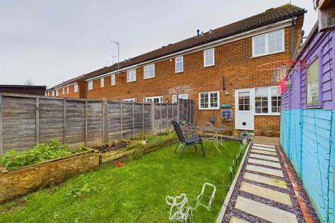 3 bedroom end of terrace house for sale, Brotheridge Court, Aylesbury HP21