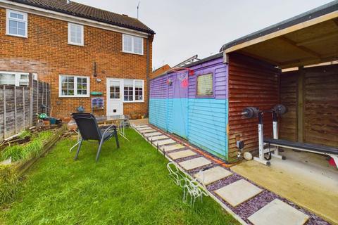 3 bedroom end of terrace house for sale, Brotheridge Court, Aylesbury HP21