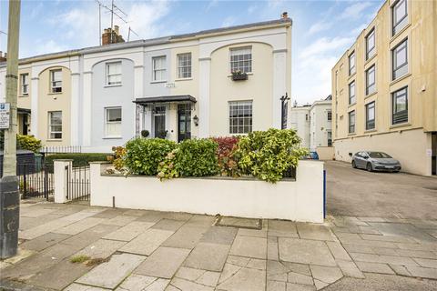 7 bedroom end of terrace house for sale, Bath Road, Gloucestershire GL53