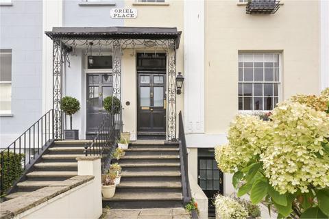 undefined, Bath Road, Gloucestershire GL53