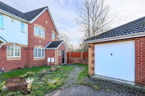 3 bedroom semi-detached house for sale, Swallow Close, Nottingham, NG6