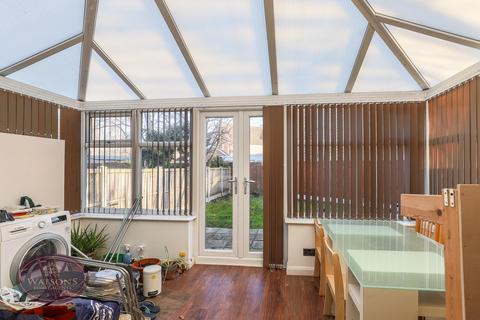2 Swallow Close, Nottingham, NG6 0NF