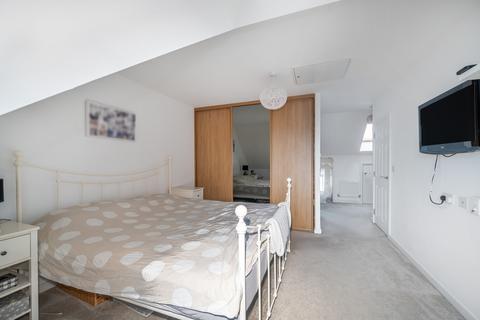 3 Jenner Lane, Malmesbury, SN16 9GB