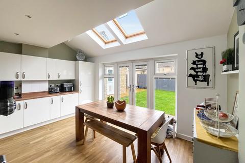 3 Jenner Lane, Malmesbury, SN16 9GB