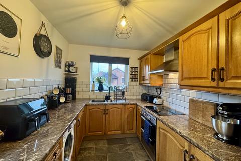 2 bedroom detached bungalow for sale, South Carrs, Leven, HU17 5LY