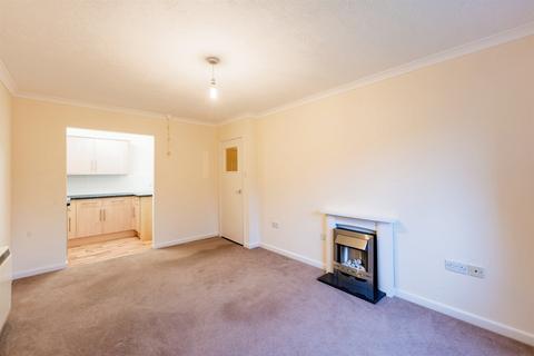 1 bedroom retirement property to rent, 17 Oakland Court, Fitzalan Road BN17