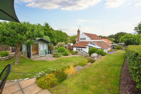 3 bedroom cottage for sale, 4 The Loke, East Beckham, Norwich